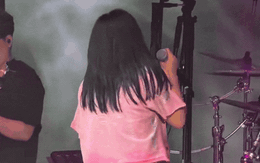 Việt Nam có ca sĩ nhận cát-xê 200 lượng vàng, là người đầu tiên tổ chức concert ở sân vận động