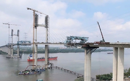 Việt Nam sắp hoàn thành cây cầu dây văng sở hữu nhịp chính 300m, tĩnh không thông thuyền cao kỷ lục chưa từng có trong lịch sử