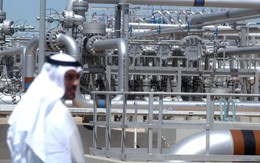 Thế giới đang lên 'cơn khát', quốc gia nắm trữ lượng 267 tỷ thùng dầu bất ngờ báo tin không vui