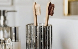 Bác sĩ Nhật cảnh báo đặc biệt cho bất kỳ ai để bàn chải theo chiều thẳng đứng