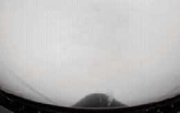 Video cực hiếm từ tâm siêu bão Melissa: Sự tĩnh lặng đáng sợ của “quái vật” Đại Tây Dương