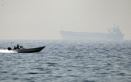 Tin vui cho cả thế giới: 3 tàu chở dầu, khí đốt bất ngờ vượt eo biển Hormuz thành công sau khi Mỹ áp đặt lệnh phong tỏa