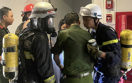 Cháy tại chung cư 24 tầng, nhiều người được giải cứu