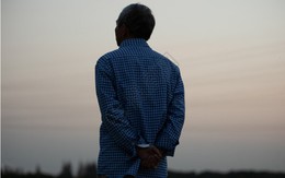 Có lương hưu 30 triệu đồng/tháng, cụ ông 62 tuổi nhất quyết không thay con trai trả tiền vay mua nhà: "Không phải nghĩa vụ của tôi"