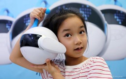 Trí thông minh của một đứa trẻ thì ra có thể được nhận biết qua đôi mắt, nụ cười và đôi tai