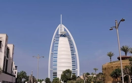 Khách sạn xa xỉ ở Dubai đóng cửa