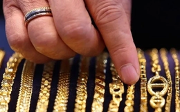 Lý do vàng vẫn có chỗ đứng trong danh mục đầu tư bất chấp bất ổn giá
