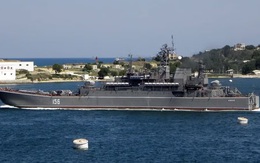 Đặc nhiệm SBU của Ukraine đánh hỏng nặng tàu Yamal và Azov thuộc Hạm đội Biển Đen tại Crimea