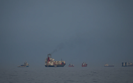 Pháp và Anh thúc đẩy khai thông eo biển Hormuz, bao gồm giải pháp quân sự