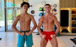 Ronaldo và con trai sắp đá chung một CLB, kỷ lục chưa từng có trong lịch sử bóng đá