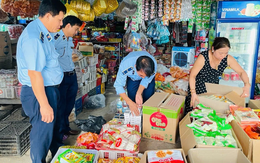 Gần 100% điểm bán vẫn bán thuốc lá lậu, thất thu 6.000 tỷ mỗi năm: Đề xuất tăng mạnh xử phạt, chặn đầu ra hàng lậu