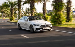 Cầm lái Mercedes-Benz E300 2025: Khi sedan hạng sang quay về đúng bản chất 'đi để tận hưởng'
