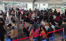 Nhà ở xã hội và thực trạng người dân “không đủ nghèo để được hỗ trợ nhưng cũng không đủ giàu để tự mua”