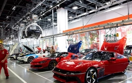 Hàng loạt xe sang bị mắc kẹt do xung đột ở Trung Đông