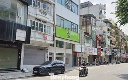 Lý do nhiều tuyến phố 'hái ra tiền' ở Hà Nội 'cửa đóng then cài'