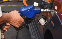 Có thông tin gom xăng dầu bán trái phép qua biên giới, Bộ Công Thương hỏa tốc kiểm tra