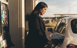 Chạy 14 tiếng/ngày chỉ để bù lỗ: Sự thật tàn khốc của các tài xế xe ôm, taxi công nghệ khi các nền tảng quyết giữ thị phần bằng giá rẻ