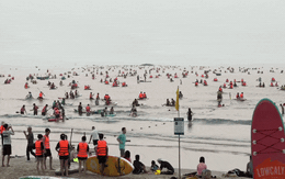 Cảnh tượng trên bãi biển Đà Nẵng lúc sáng sớm khiến nhiều người thốt lên: Không tin vào mắt mình!
