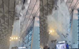 Trần nhà ga T3 sân bay ở Jakarta đổ sập giữa trời mưa, nước xối như thác đổ khiến hành khách hoảng loạn