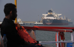 Một đối thủ của Iran đã âm thầm tìm ra cách "thông eo biển Hormuz": Cách làm thì đơn giản nhưng có một vấn đề