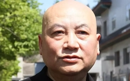 'Đường Tăng' Trì Trọng Thụy tiều tụy trong lễ tang vợ