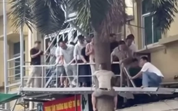 Công an Lạng Sơn nói gì về clip cho rằng 'nhiều người đu cây tháo chạy khỏi casino'
