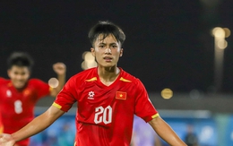 Lê Sỹ Bách là ai?