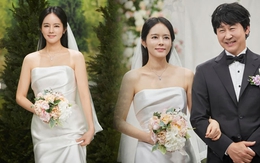 Han Ga In diện lại váy cưới sau 21 năm: Đích thị là nữ thần rồi!