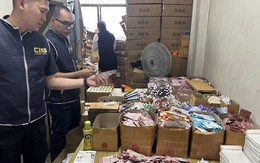 Đột kích 5 căn nhà, công an phát hiện đường dây sản xuất mỹ phẩm giả do người Trung Quốc điều hành, tịch thu hơn 700.000 sản phẩm