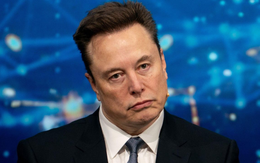 Lượt tải xuống giảm 60%, Elon Musk thừa nhận Grok chỉ là "công ty nhỏ nhất" trong cuộc đua AI