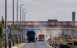 Dự án khổng lồ của Trung Quốc ở Hungary gây tranh cãi, Budapest bất ngờ "đổi giọng" với Bắc Kinh