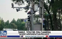 Phóng viên Fox News sang Trung Quốc chưa kịp tác nghiệp tin ông Trump đã bị camera giao thông phạt 40 USD vì đỗ xe trái phép