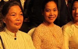 Nữ NSƯT 88 tuổi bảo con gái là NSND: "Con ơi, khó sống quá. Mẹ sợ quá!"