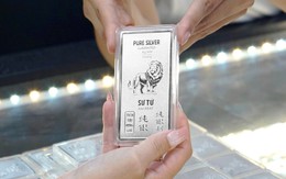 Giá bạc bất ngờ rơi mạnh, lùi về mức 80 triệu đồng/kg