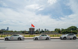 Đoàn xe kỷ niệm 140 năm của Mercedes-Benz dừng chân tại Hà Nội