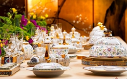 "Bảo tướng vận thái" - Bộ bát đĩa sứ giá 76 triệu đồng đặc biệt dùng trong quốc yến thiết đãi ông Trump