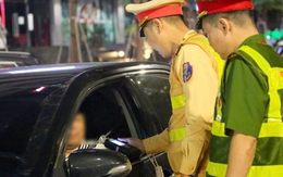 CSGT đồng loạt ra quân, duy trì chốt kiểm soát cả ngày lẫn đêm xử lý 1 lỗi vi phạm giao thông