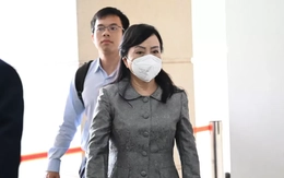 Hình ảnh cựu Bộ trưởng Nguyễn Thị Kim Tiến tại phiên tòa xét xử vụ sai phạm trong đầu tư cơ sở 2 BV Bạch Mai, Việt Đức