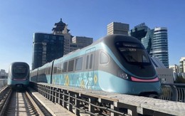 Sau 2 thập kỷ trầy trật vì bê bối tham nhũng và đội vốn, tuyến đường sắt đô thị tại một nước châu Á do Trung Quốc xây dựng chính thức vận hành, tổng thống vui mừng cảm ơn Bắc Kinh