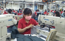 Lao động nữ nuôi con dưới 12 tháng tuổi có được về sớm?