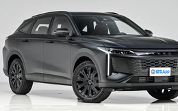 Hãng xe xây nhà máy tại Việt Nam ra mắt SUV phiên bản nâng cấp: Có cả bản hybrid sạc điện, giá quy đổi gần 500 triệu đồng