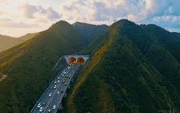 Sẵn sàng khoan xuyên núi ở dự án hầm 3.300 tỷ đồng cao nhất Việt Nam, chinh phục 'vua đèo' chỉ 11 phút