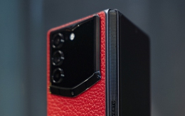 Sắp lộ diện đại gia Việt đầu tiên mua smartphone "quý tộc" giá 219 triệu đồng!