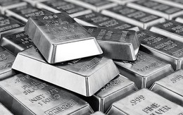Quỹ bạc do BlackRock quản lý “xả” 100 tấn bạc chỉ trong một tuần