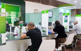 Từ nay, Vietcombank chính thức áp dụng quy định mới: 3 trường hợp bị khóa tài khoản, "đóng băng" giao dịch