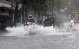 Gió mùa đông bắc sắp tràn về, mưa rất to