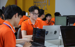 Làn sóng trên khắp các mạng xã hội của hơn 80.000 nhân viên FPT: Chuyện gì đang xảy ra?