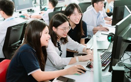 Chọn ngành gì để không tụt lại sau 4 năm đại học trong thời kinh tế số