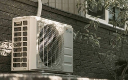 Thành phố tặng máy điều hòa miễn phí cho người cao tuổi thu nhập thấp