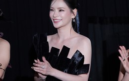 Người đẹp lọt Top 10 Hoa hậu Thế giới người Việt 2010 tái xuất sau 12 năm "ở ẩn", xúc động sải bước trên thảm đỏ